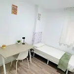 Modern In - Rosas Málaga